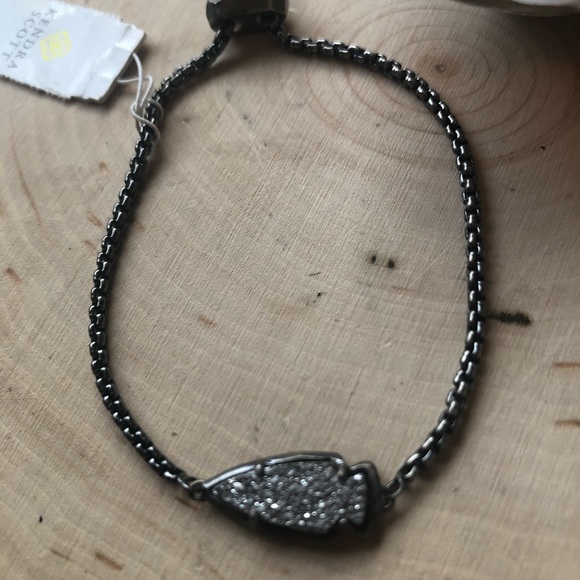 NWT KENDRA SCOTT GUNMETAL KATHLEEN BRACELET! - Picture 4 of 5